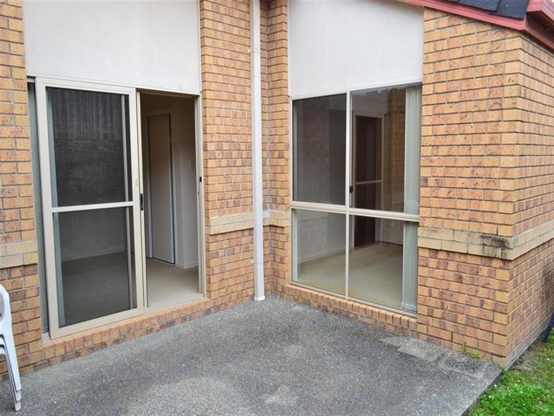 45 Feathertop Crescent, Pacific Pines QLD 4211