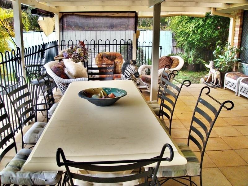 10 Navua Court, Pacific Pines QLD 4211