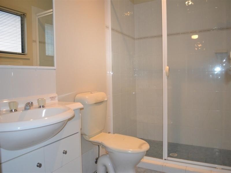 2 Studio Drive, Pacific Pines QLD 4211