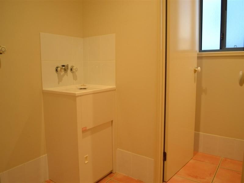 2 Studio Drive, Pacific Pines QLD 4211