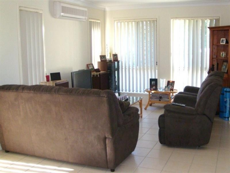 34 Billinghurst Crescent, Upper Coomera QLD 4209