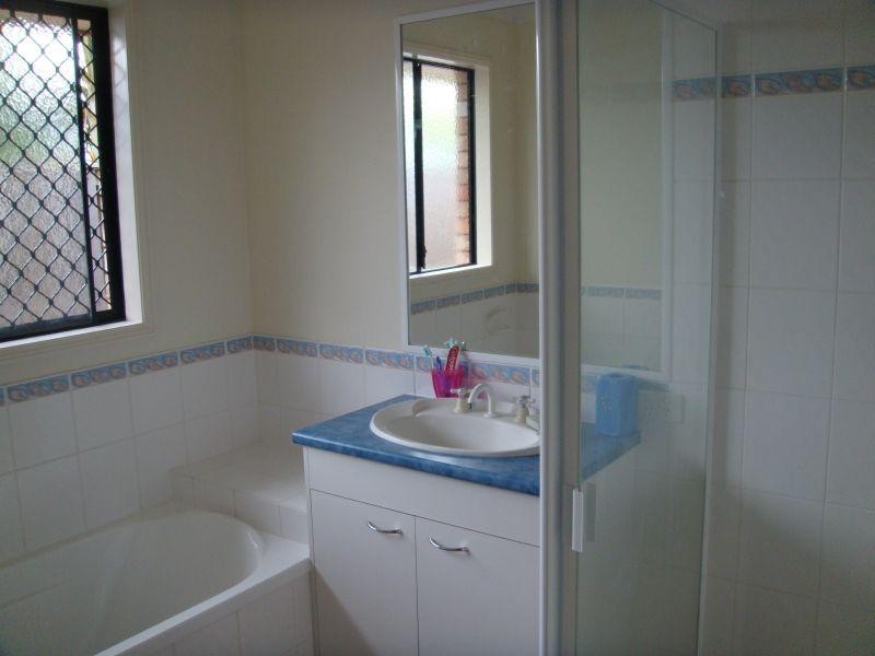 Pacific Pines QLD 4211