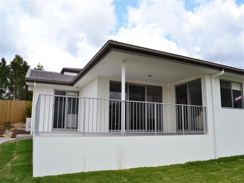 1 McAuley Crescent, Pacific Pines QLD 4211