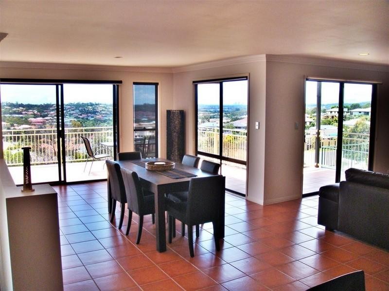 28 Carter Street, Pacific Pines QLD 4211