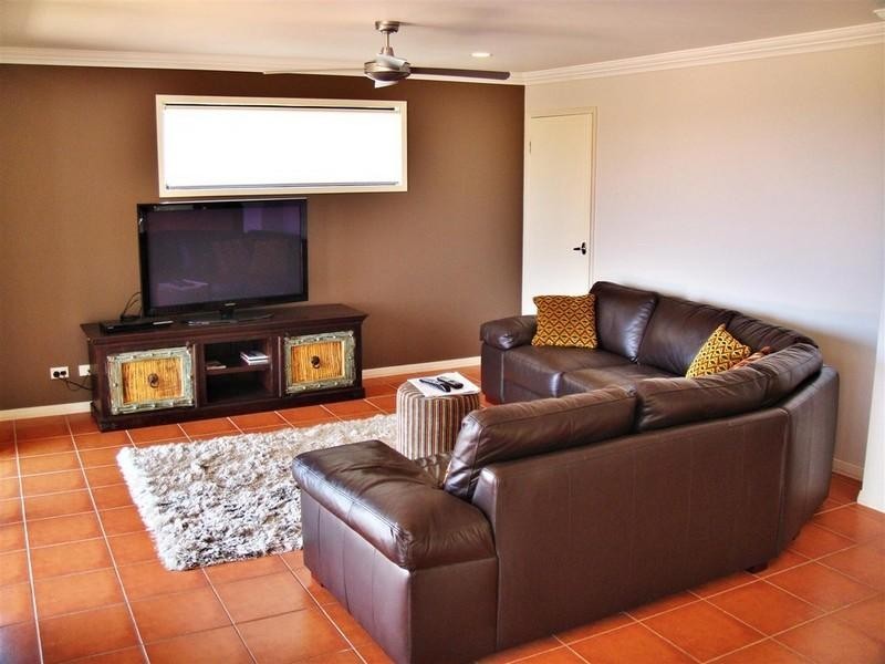 28 Carter Street, Pacific Pines QLD 4211