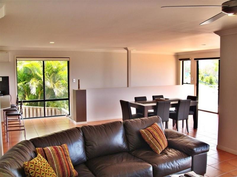 28 Carter Street, Pacific Pines QLD 4211