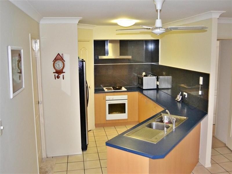 4 Maui Crescent, Oxenford QLD 4210