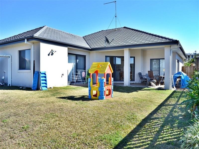 18 Dayflower Street, Upper Coomera QLD 4209