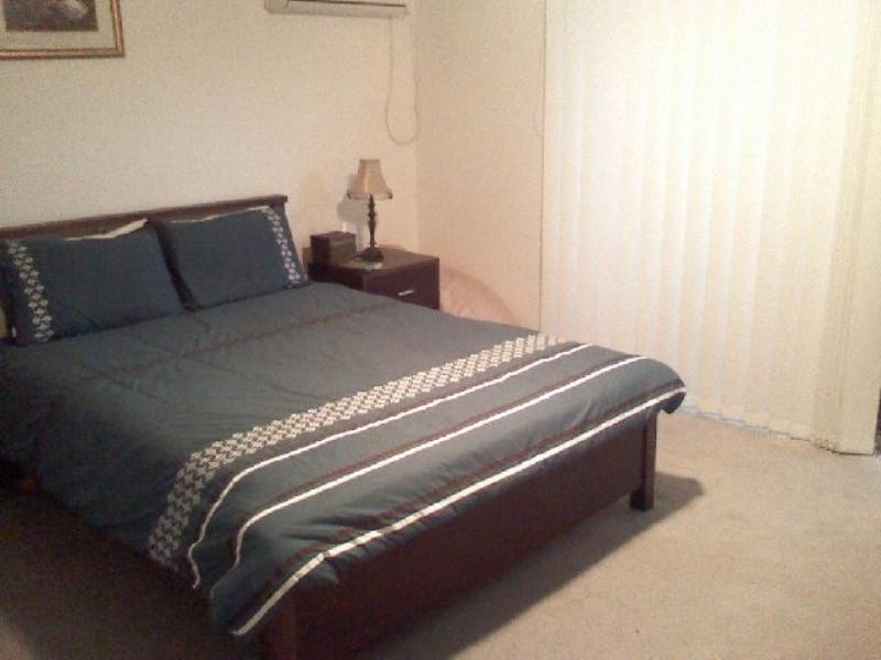 10 Belmont Drive, Varsity Lakes QLD 4227