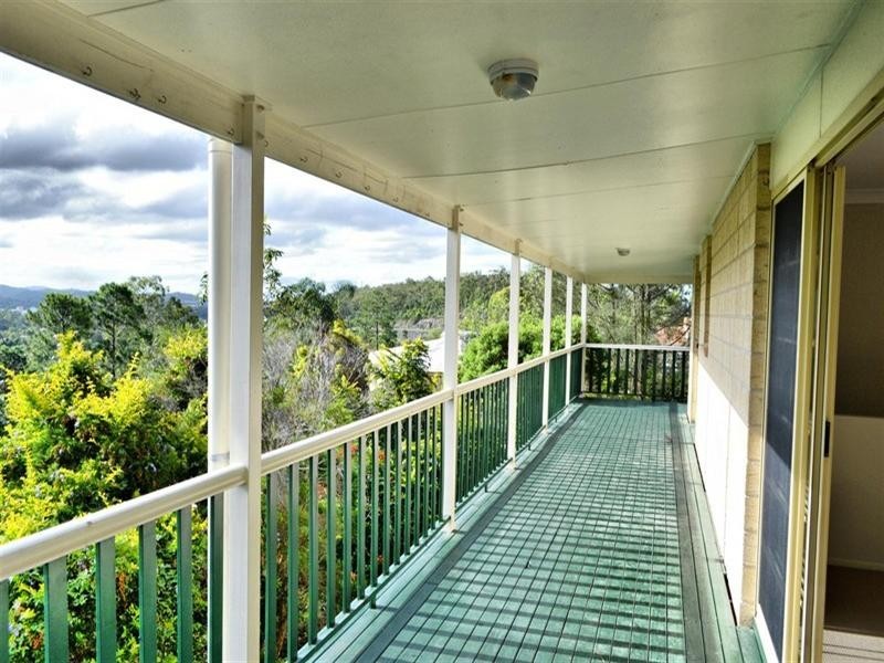 13 Tuvalu Street, Pacific Pines QLD 4211