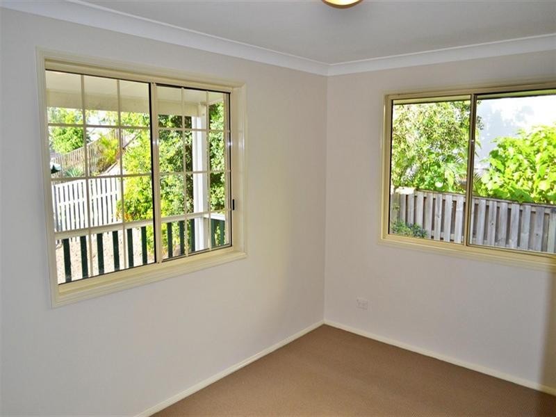 13 Tuvalu Street, Pacific Pines QLD 4211