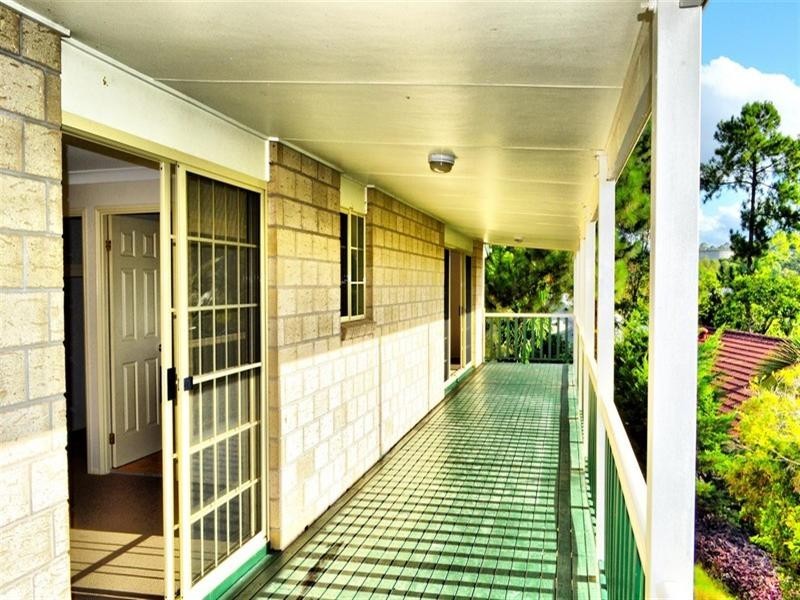 13 Tuvalu Street, Pacific Pines QLD 4211