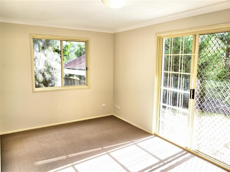 13 Tuvalu Street, Pacific Pines QLD 4211