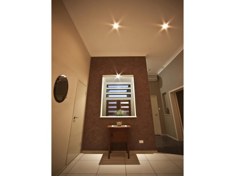 35 Midway Terrace, Pacific Pines QLD 4211