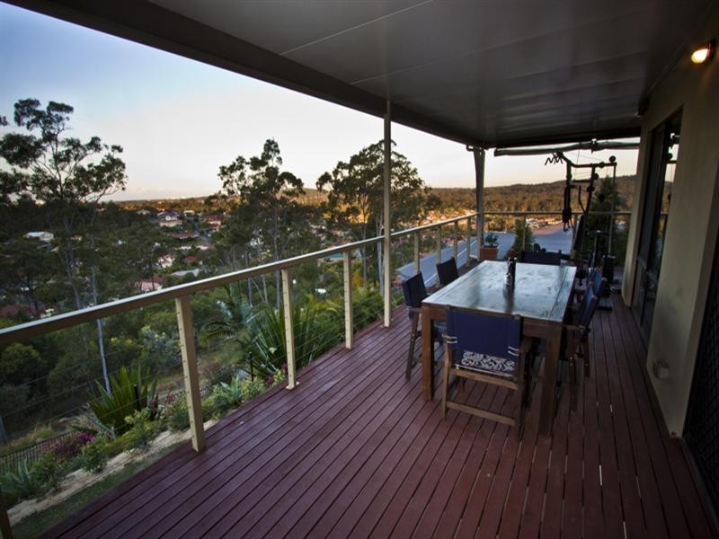 35 Midway Terrace, Pacific Pines QLD 4211