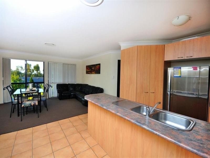 3 Allardyce Crescent, Pacific Pines QLD 4211