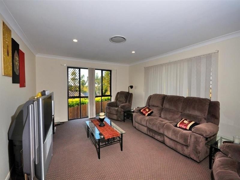 3 Allardyce Crescent, Pacific Pines QLD 4211