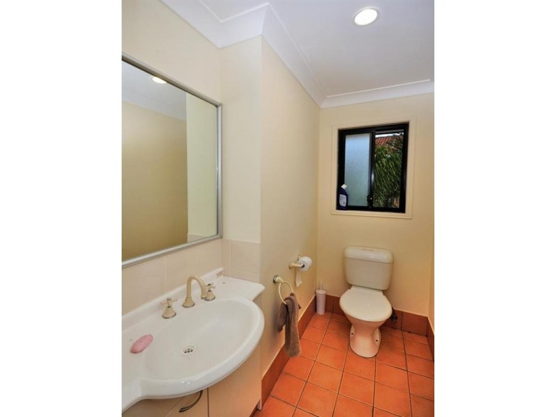 3 Allardyce Crescent, Pacific Pines QLD 4211