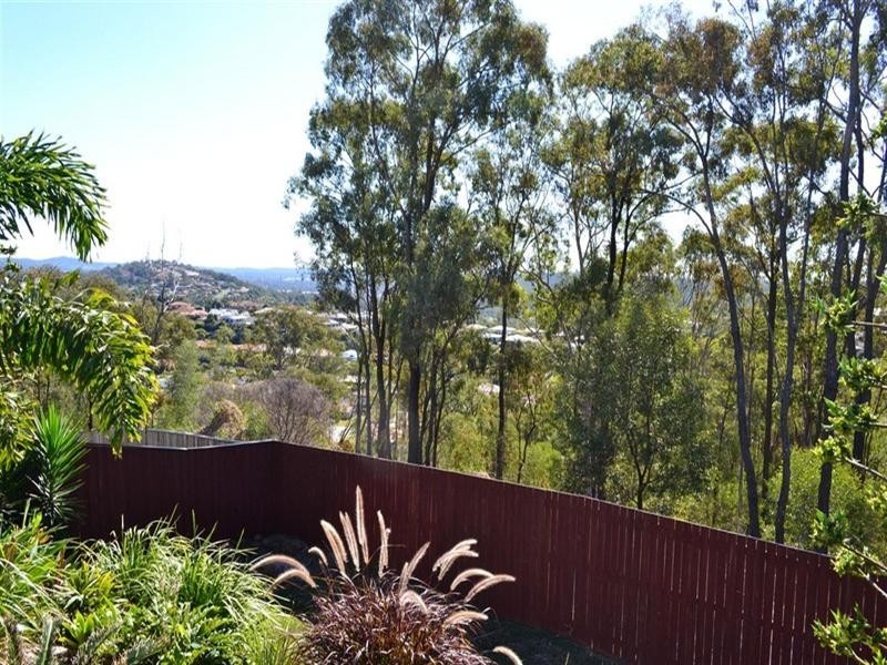 Pacific Pines QLD 4211