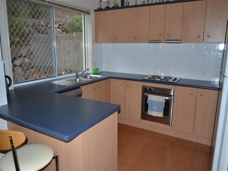 56/74 Universal Street, Pacific Pines QLD 4211