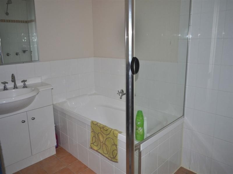 56/74 Universal Street, Pacific Pines QLD 4211