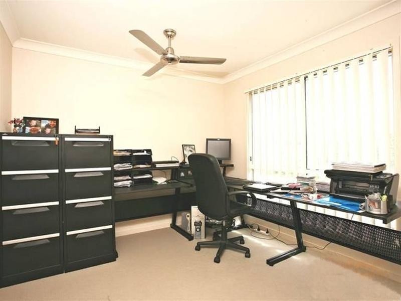 12 Chesterton Street, Pacific Pines QLD 4211