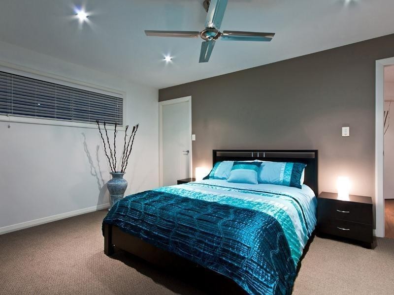 11 Salvado Drive, Pacific Pines QLD 4211