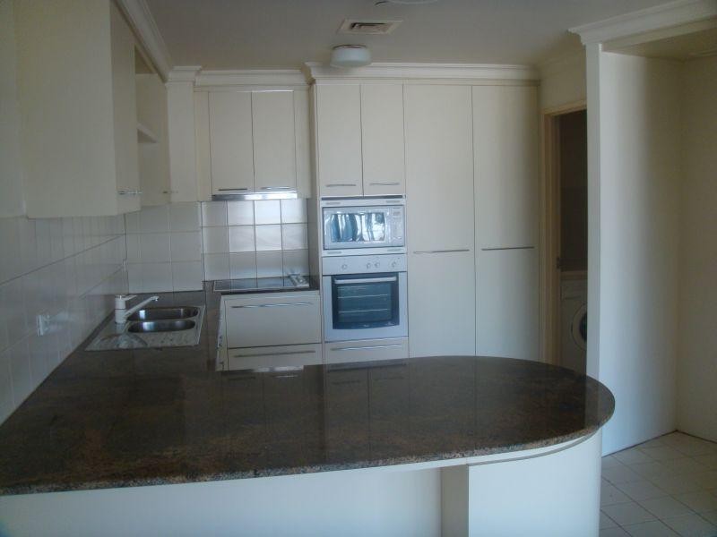 C4-3/75 Brighton Parade, Southport QLD 4215