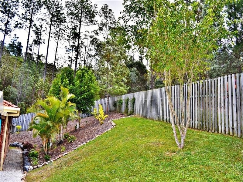 21 Moorea Court, Pacific Pines QLD 4211
