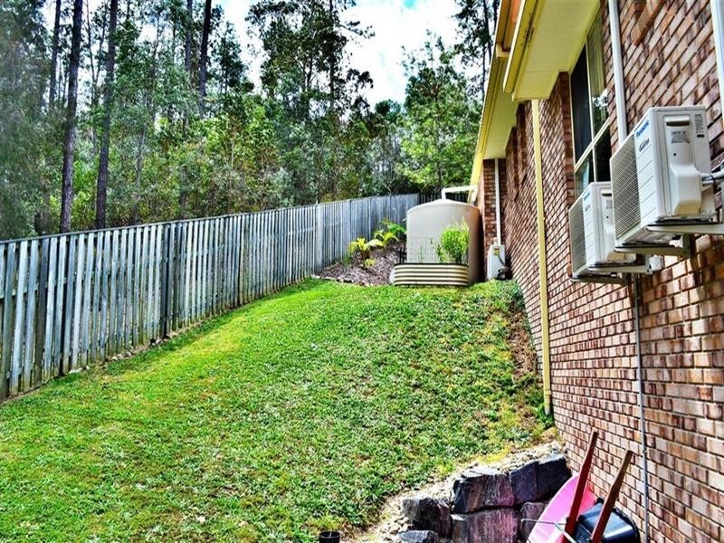 21 Moorea Court, Pacific Pines QLD 4211