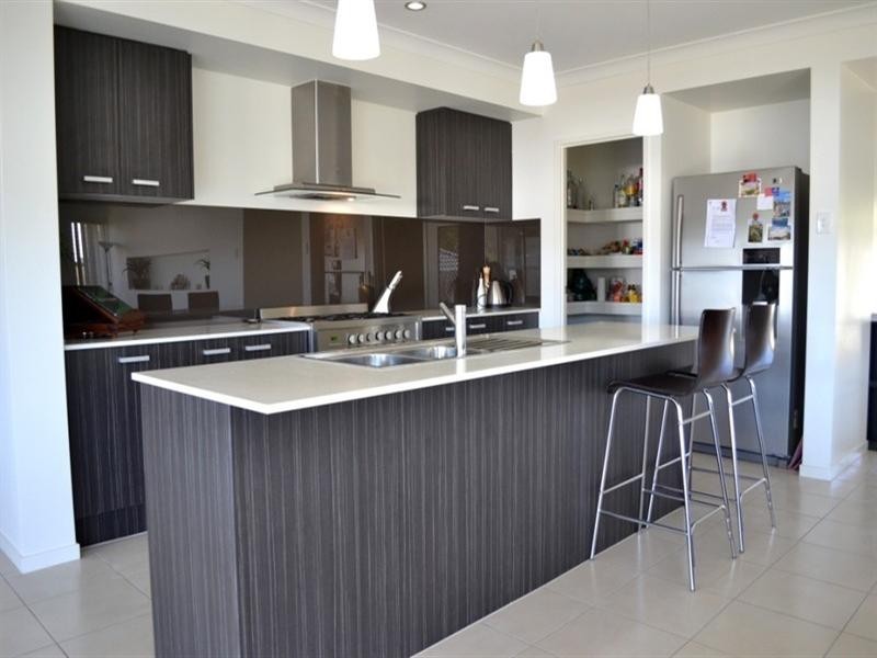 4 Orara Street, Pacific Pines QLD 4211