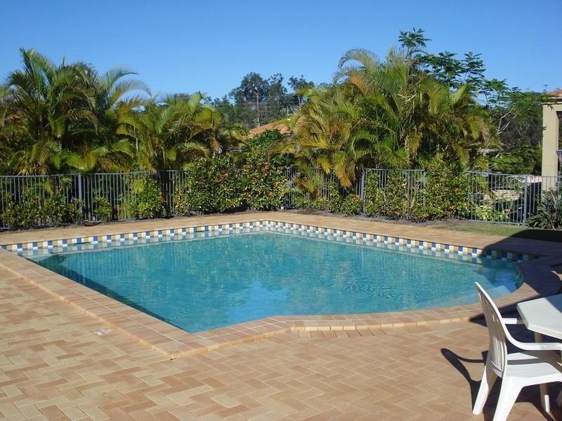 11/1 Santa Isobel Boulevard, Pacific Pines QLD 4211