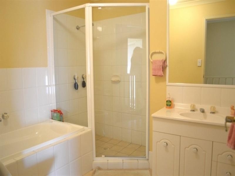 11/1 Santa Isobel Boulevard, Pacific Pines QLD 4211