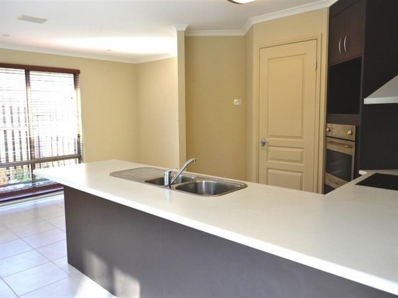 Pacific Pines QLD 4211