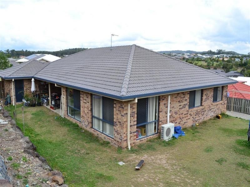 10 Ainsworth Street, Pacific Pines QLD 4211