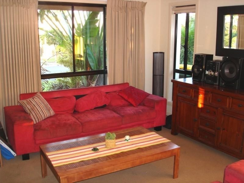 1/54 Codrington Circuit, Pacific Pines QLD 4211
