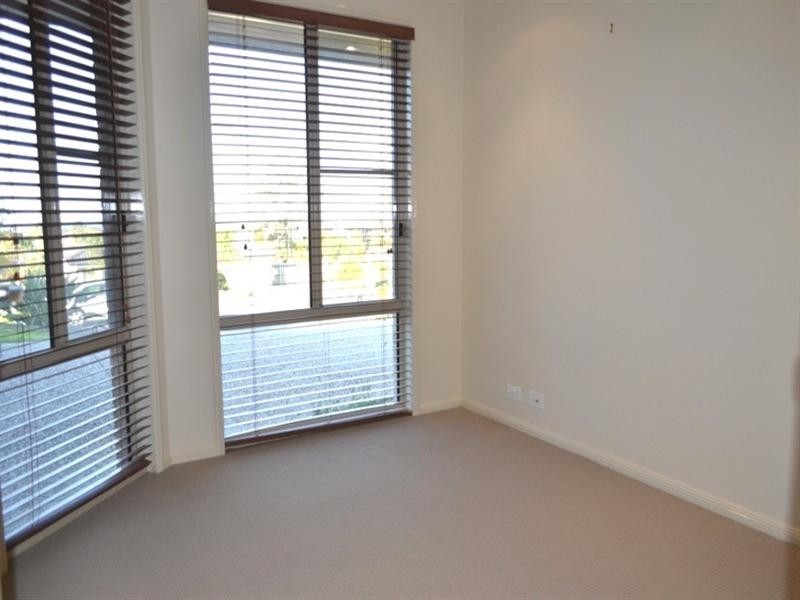 44 Codrington Circuit, Pacific Pines QLD 4211