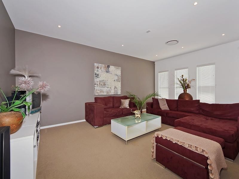 47 Salvado Drive, Pacific Pines QLD 4211