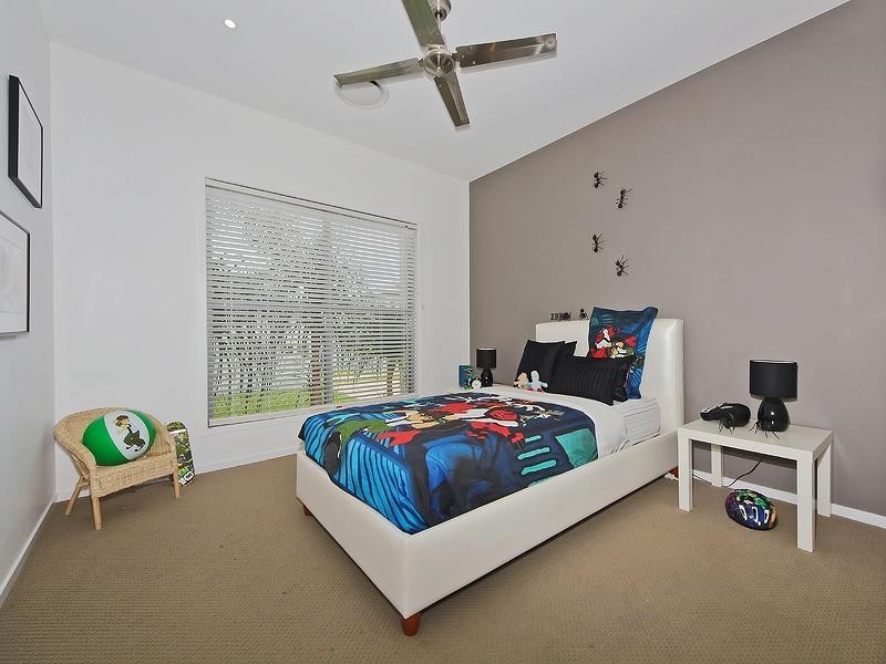 47 Salvado Drive, Pacific Pines QLD 4211