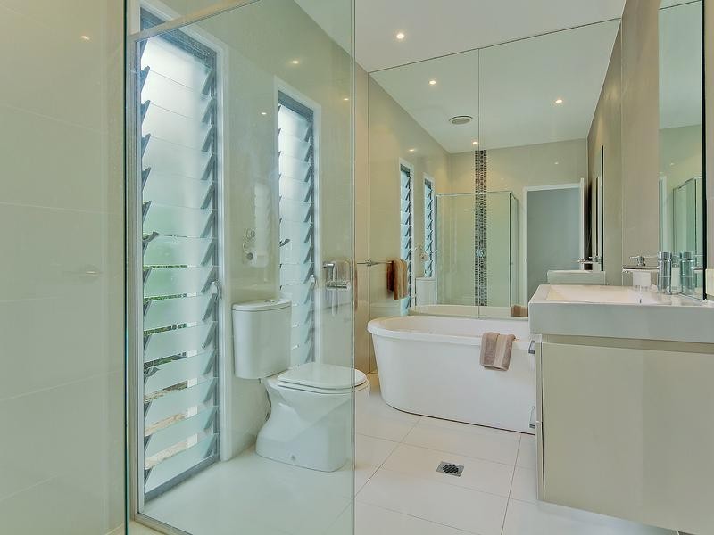 47 Salvado Drive, Pacific Pines QLD 4211