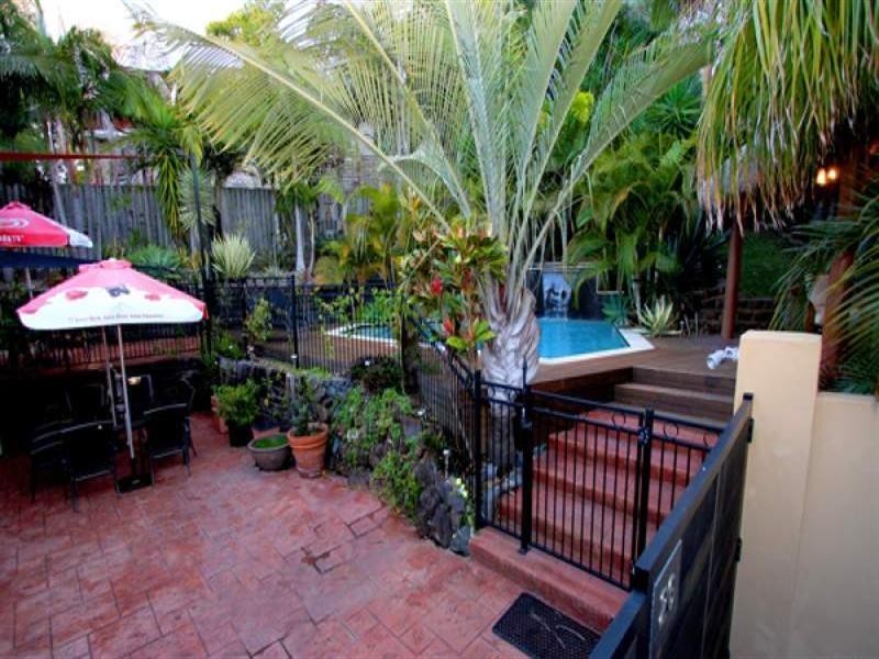 Pacific Pines QLD 4211