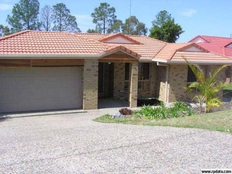 12 Bounty Way, Pacific Pines QLD 4211