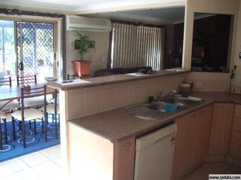 12 Bounty Way, Pacific Pines QLD 4211