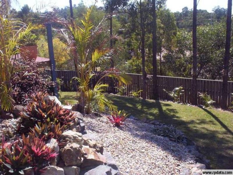 12 Bounty Way, Pacific Pines QLD 4211
