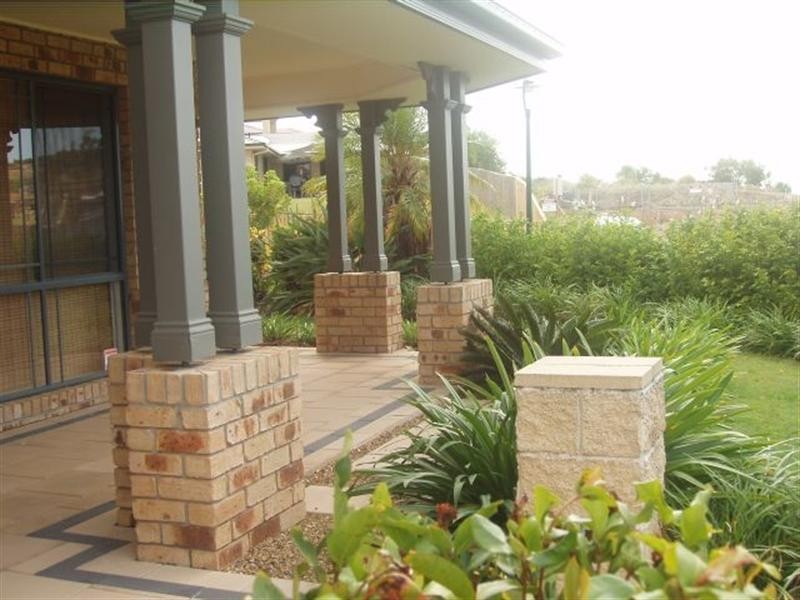 1 Mellum Court, Pacific Pines QLD 4211