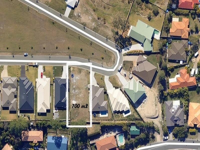 15 Flame Trees Crescent, Maudsland QLD 4210