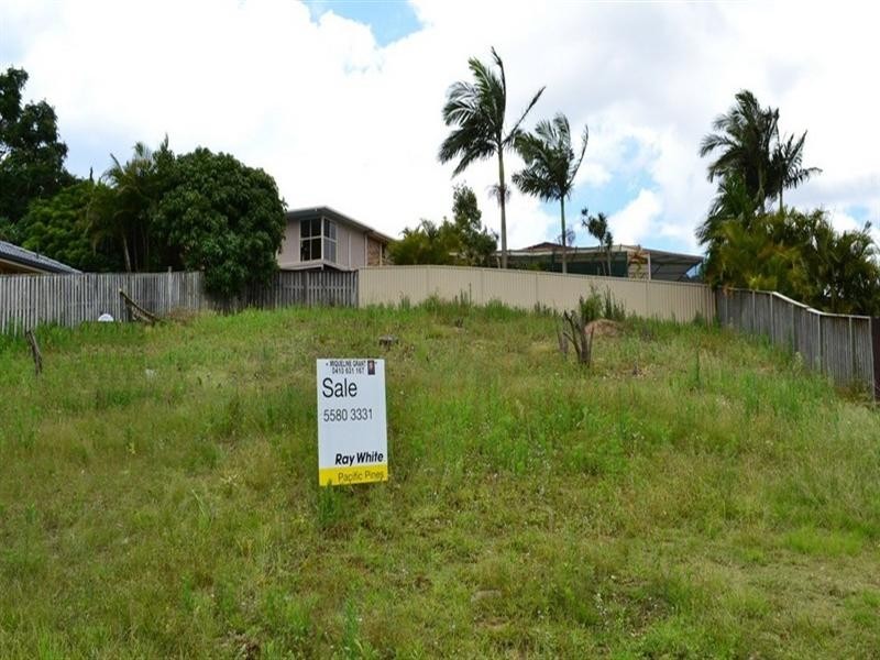 7 Clipperton Chase, Pacific Pines QLD 4211