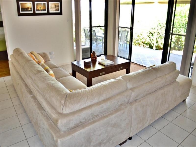 23 Midway Terrace, Pacific Pines QLD 4211