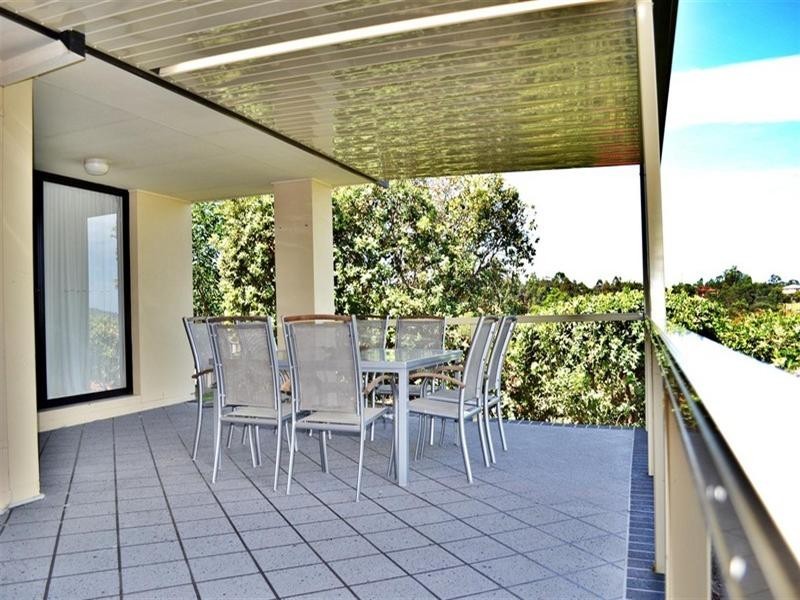 23 Midway Terrace, Pacific Pines QLD 4211