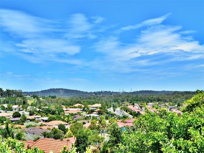 23 Midway Terrace, Pacific Pines QLD 4211